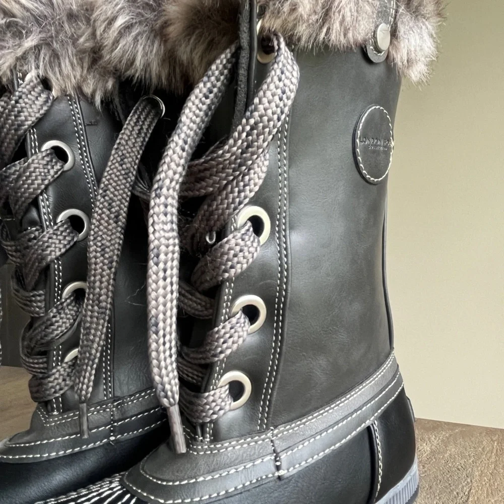 KIDS London Fog Melton Boots, Size 7, Black and Gray